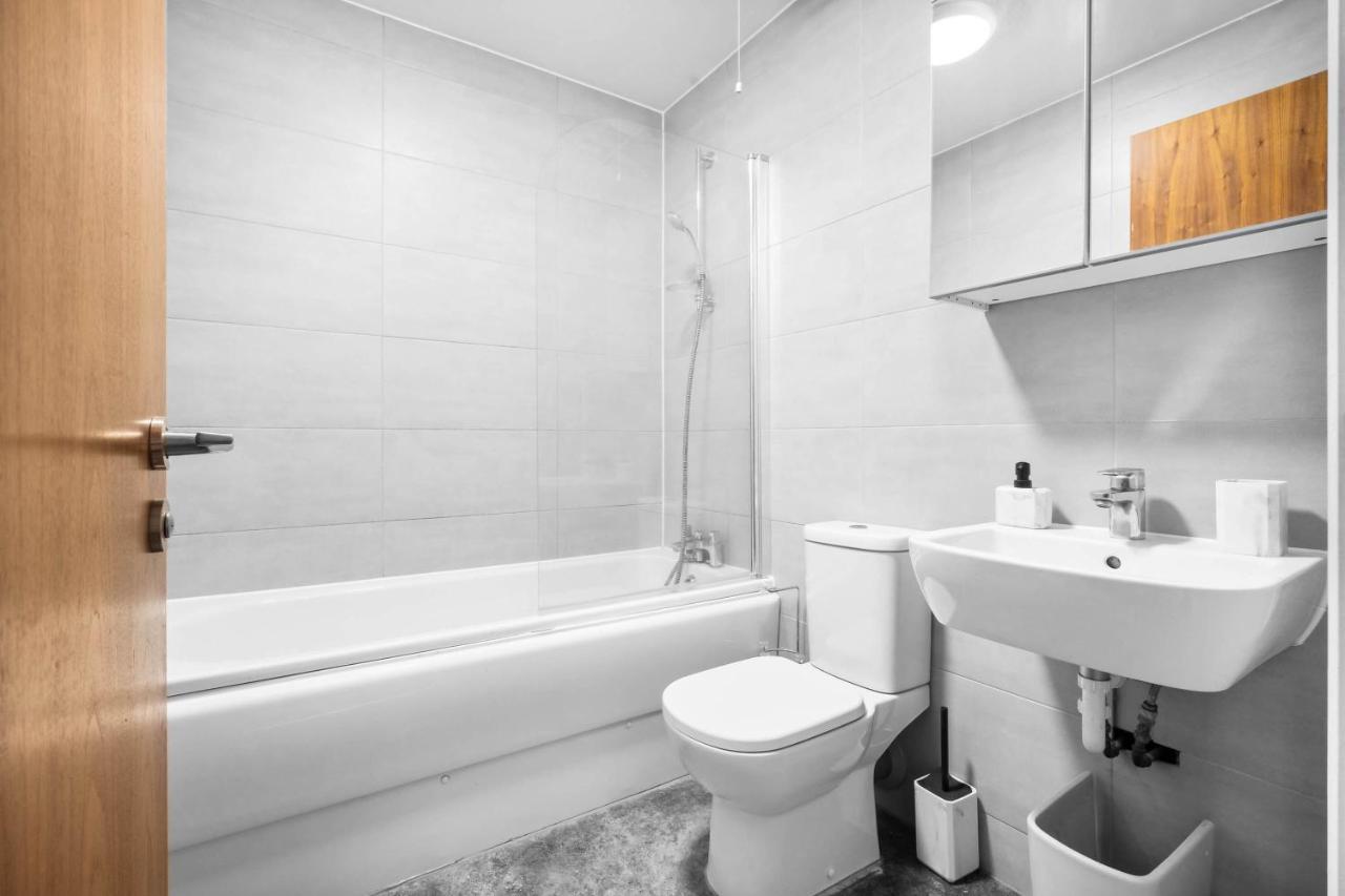 Luxury Stay With Scenic Views Brierley Hill Exterior photo
